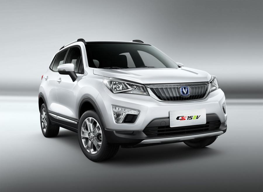 Автомобиль changan седан